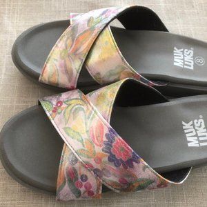 Muk Luks Mera Sandals NWOT